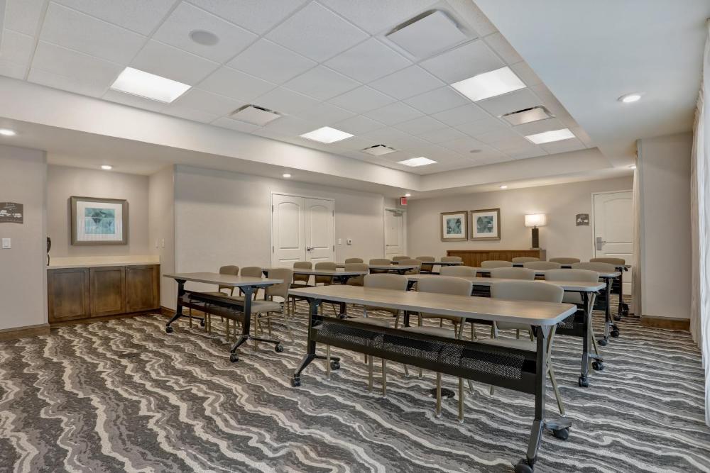 Staybridge Suites - Overland Park - Kansas City S by IHG